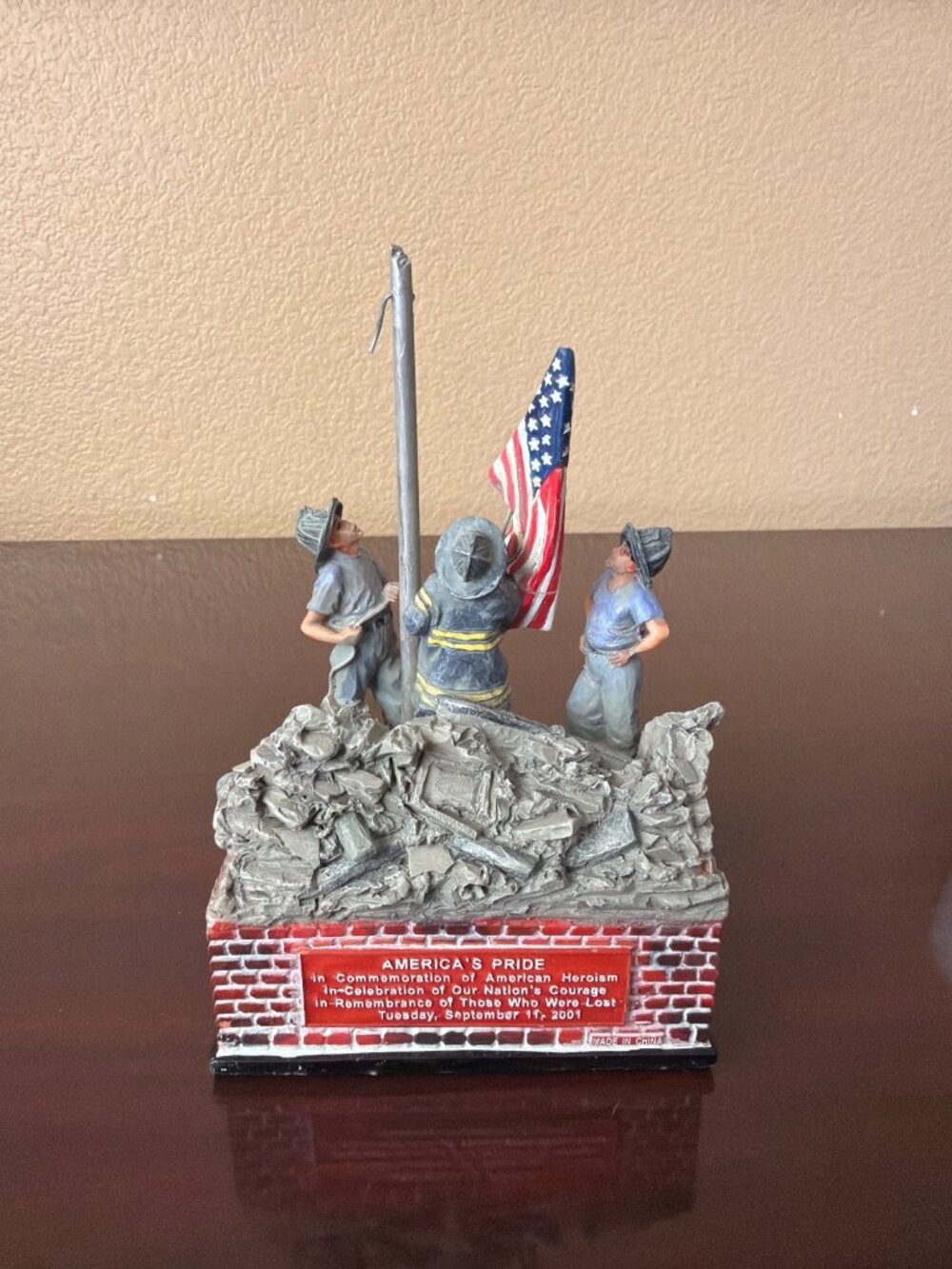 Freedom Fighters 9/11 Firefighter Memorial Clock Figurine w/Box - UnTESTED - Picture 10 of 16